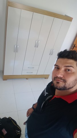 Montagem roupeiro 6 portas com 2 gavetas