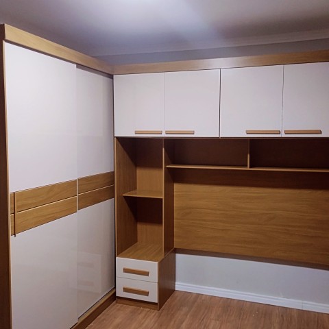 Guarda roupa canto 