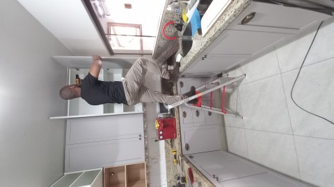 Montando balcão de cozinha 