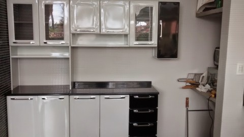 Montagem de armário de aço 