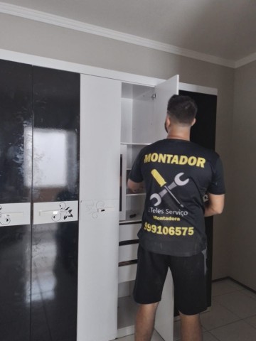 Montagem de guarda roupa