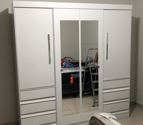 Guarda Roupa