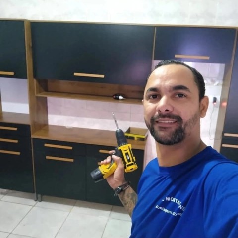 Montagem de armário 