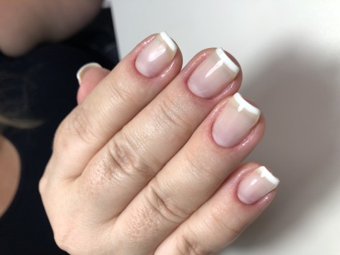 Esmaltação em em gel, unhas prontas por 21 dias