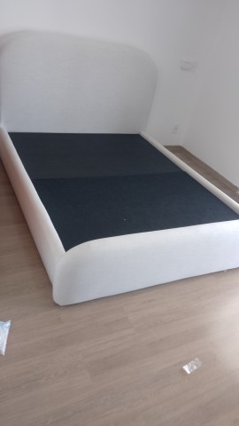 Cama casal estofada 