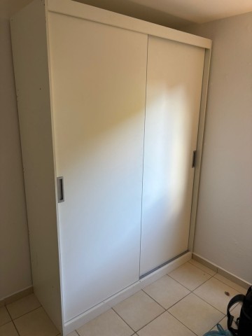 Guarda-roupa 