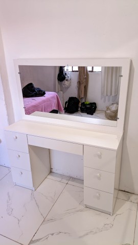 Montagem penteadeira