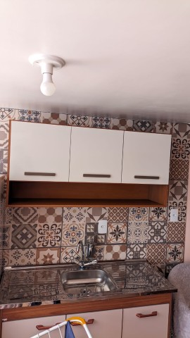 Montagem e instalação de armário aereo