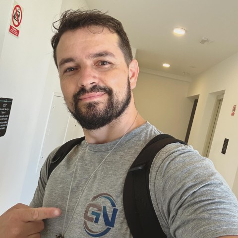 foto do perfil de Cesar Gomes Silveira